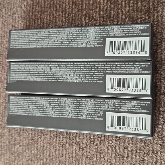 NYX OROFESSIONAL MAKEUP BRAND WOMEN'S BLACK MATTE LUQUID EYELINER - Picture 4 of 5